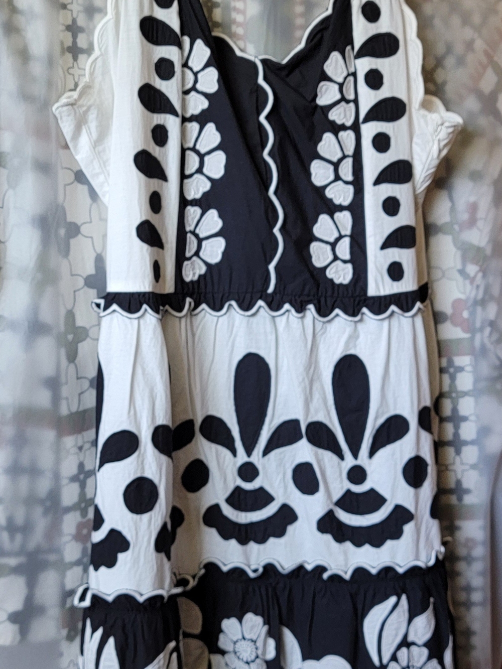 FARM Rio Black and White Floral Maxi Dress - Picture 6 of 7